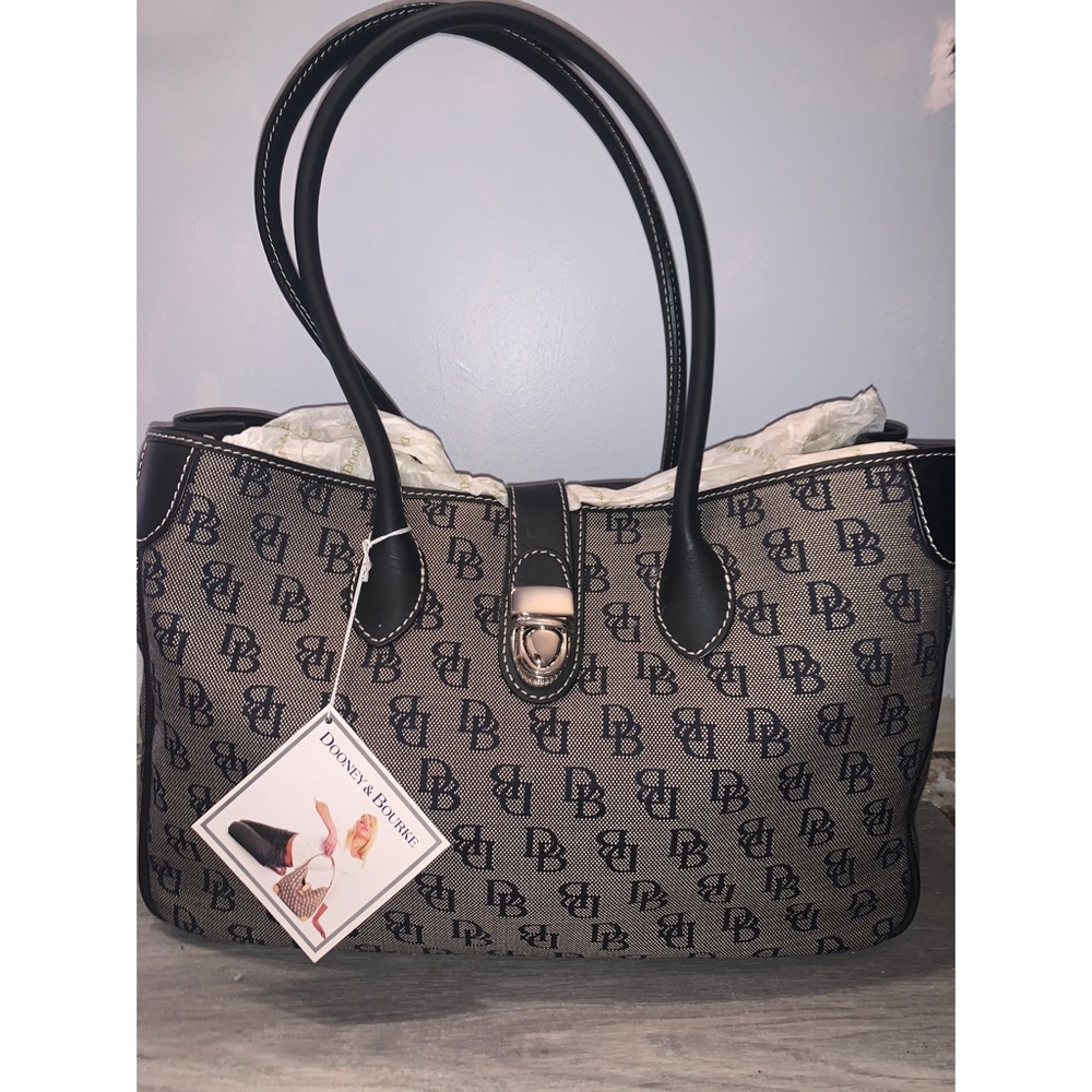 Dooney & Bourne Handbag